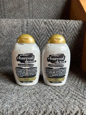 OGX Purifying Charcoal Detox Hair Conditioner